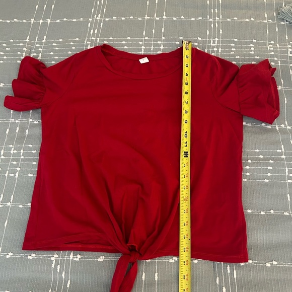 Red Ruffle Sleeve Tie-Front Top size M - Picture 6 of 7